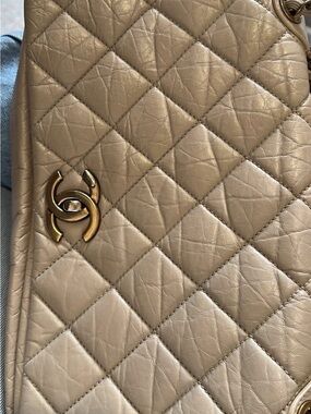 CHANEL Quilted Leather Shoulder Bag in Taupe with Gold Hardware